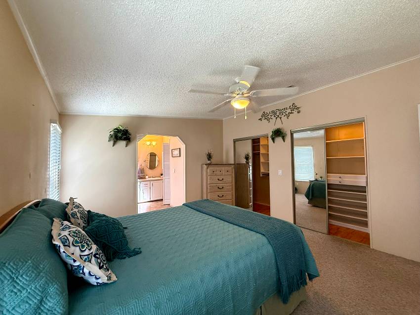 214 Hibiscus Way a Parrish, FL Mobile or Manufactured Home for Sale